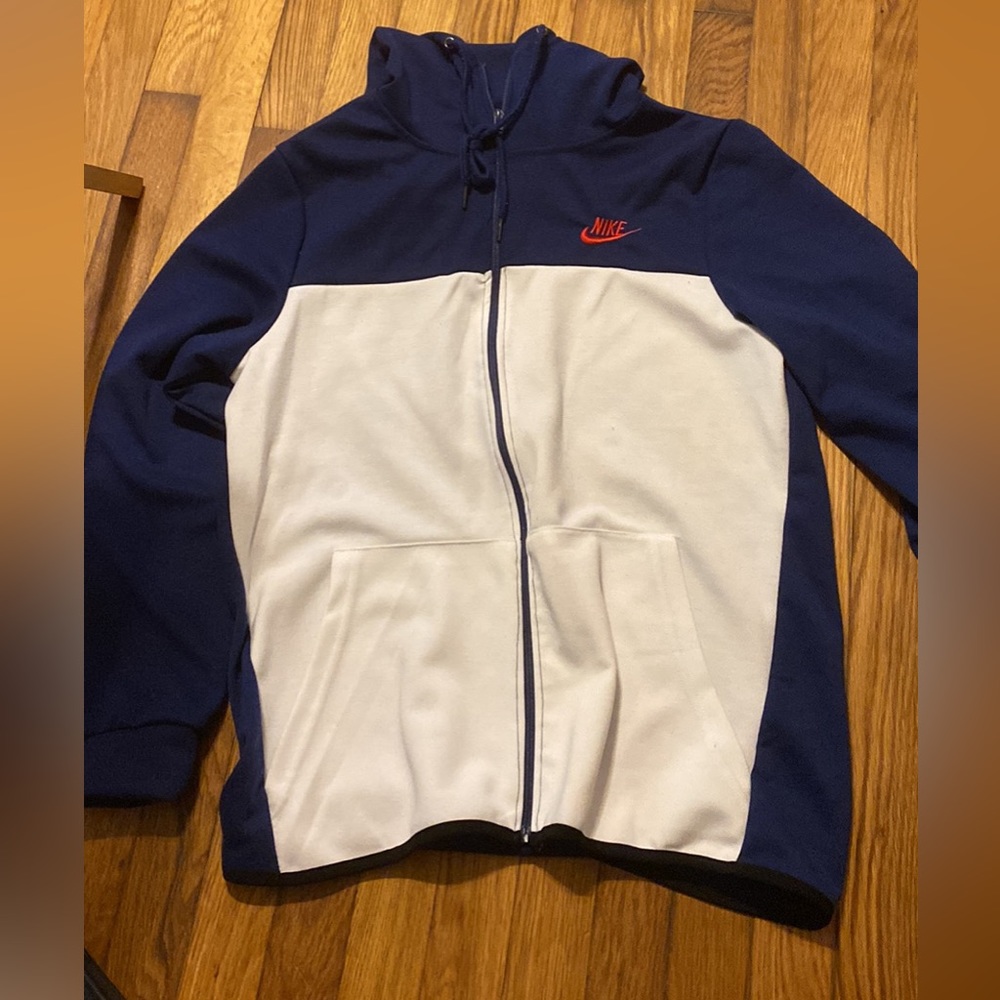 Men’s Large Nike sweatsuit